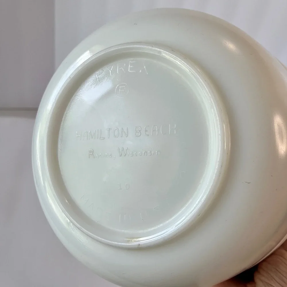 Vintage Pyrex Hamilton Beach Milk Glass Mixing Bowl White Ribbed Banded USA 10